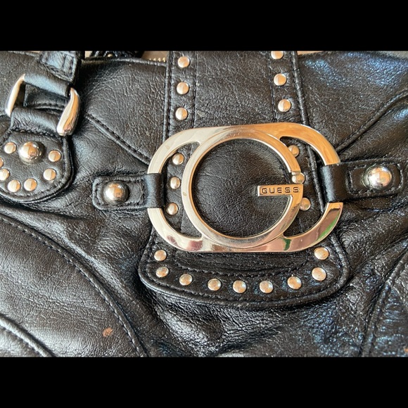 Beautiful black alligator guess purse - Picture 8 of 12